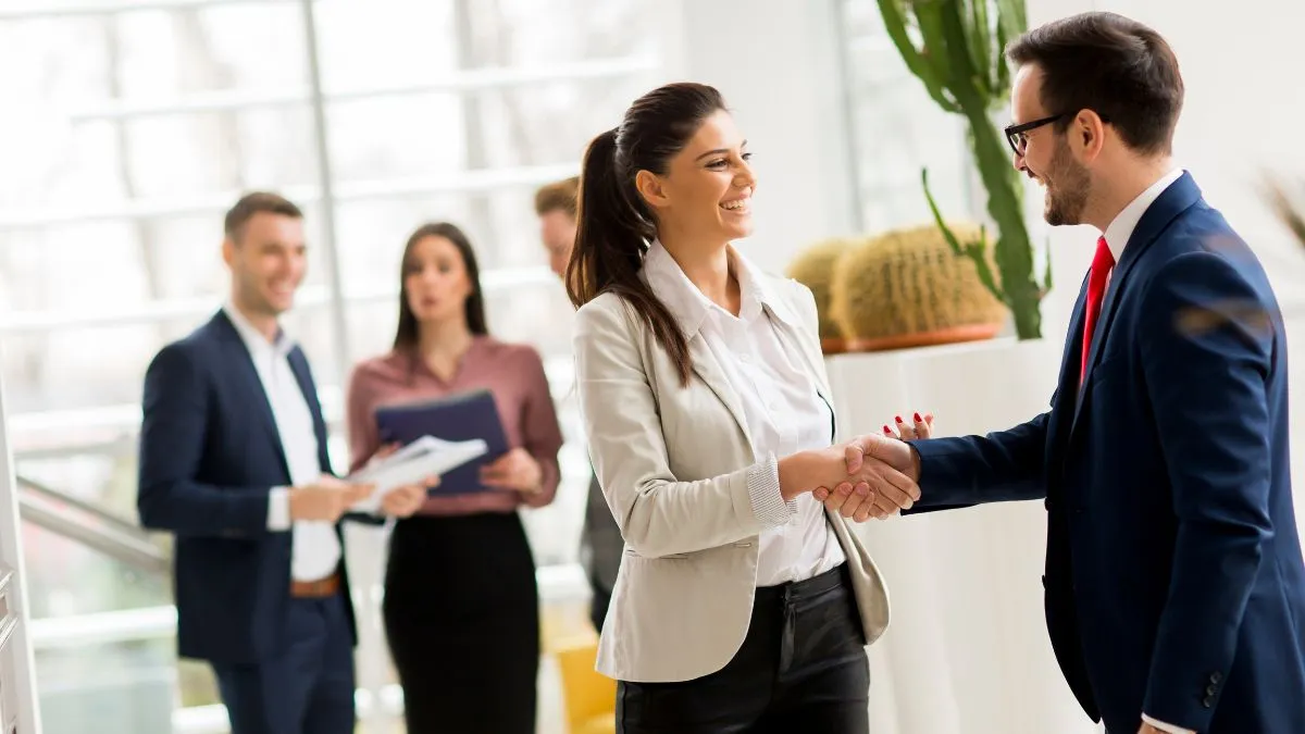 Mẫu email chúc Tết đối tác ý nghĩa