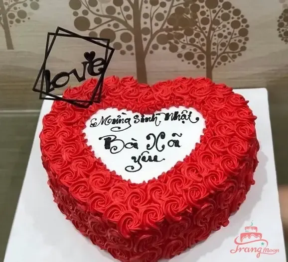 Kết hợp nhiều mẫu bánh trái tim đa dạng về màu sắc