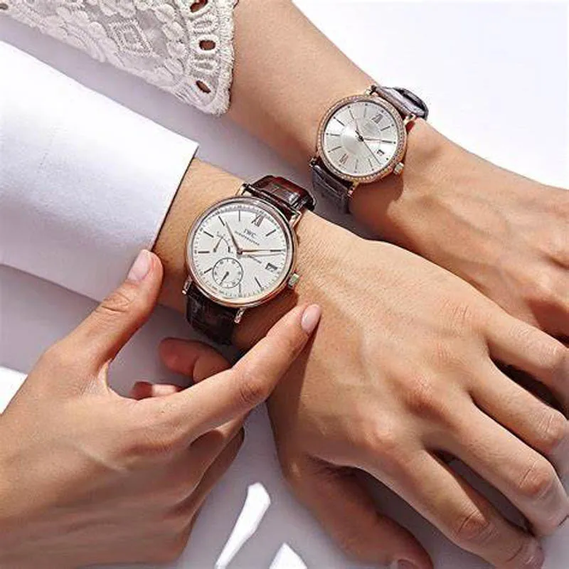 phụ nữ đeo đồng hồ tay nào để tôn vinh sự quý phái