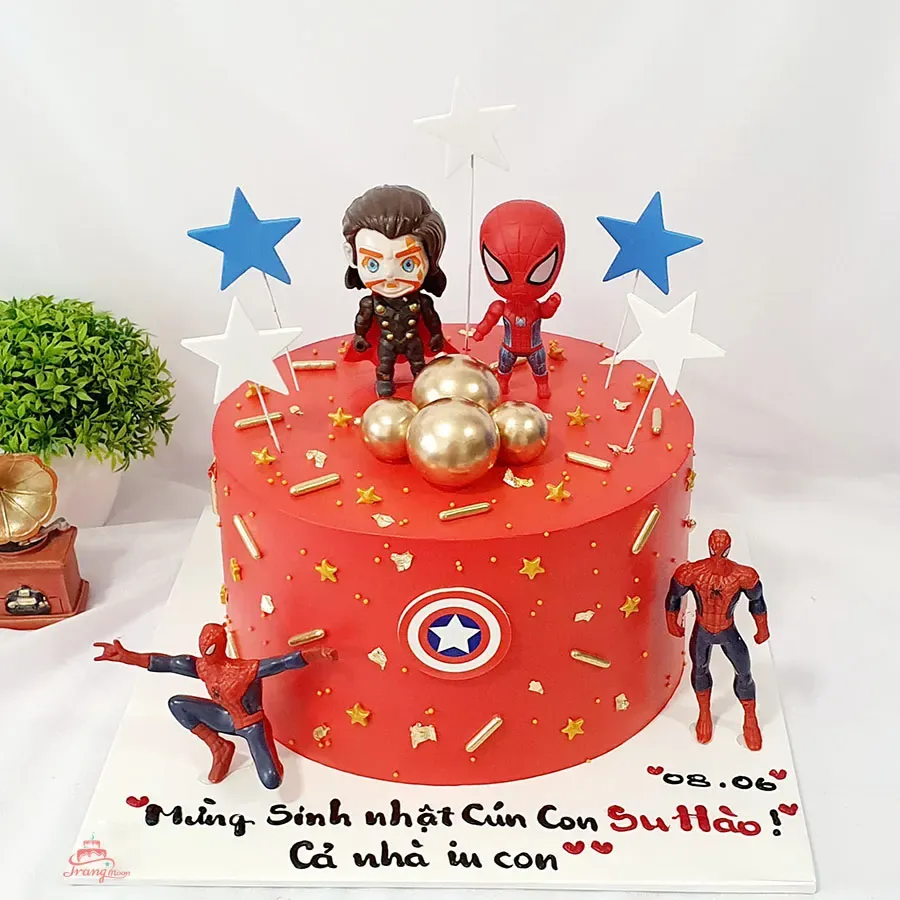 Bánh sinh nhật màu đỏ chủ đề Người Nhện sống động cho bé trai