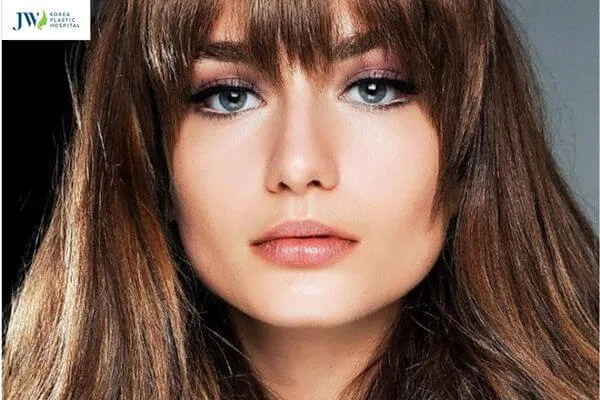 Tướng số phụ nữ cằm chẻ và sự giàu sang phú quý