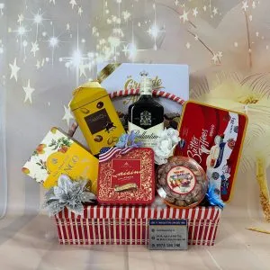 Giỏ quà tết 1 triệu mã số QT2036 đặc trưng với đồ uống Scotland