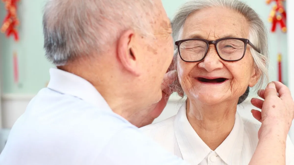 Kính lão giúp ông bà nhìn rõ mọi vật và thuận tiện hơn trong sinh hoạt