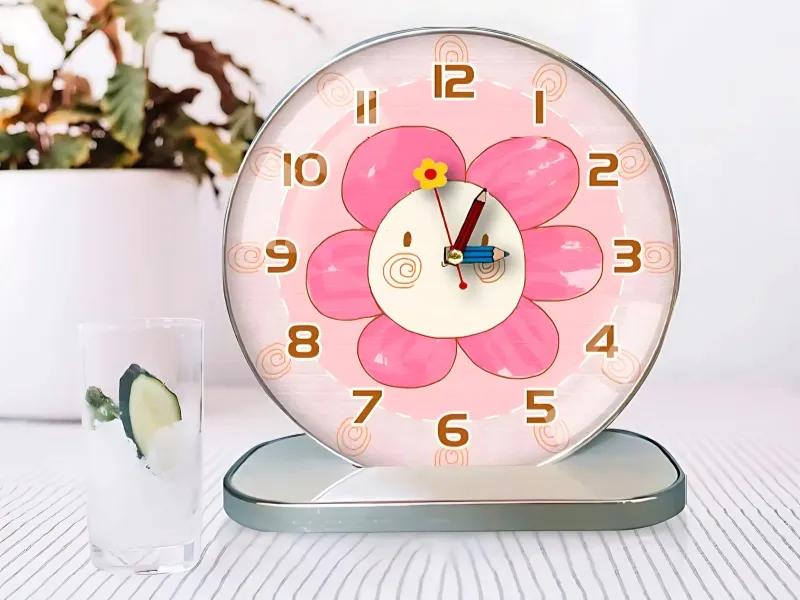 Đồng hồ báo thức để bàn với kiểu dáng độc đáo tặng sinh nhật nữ