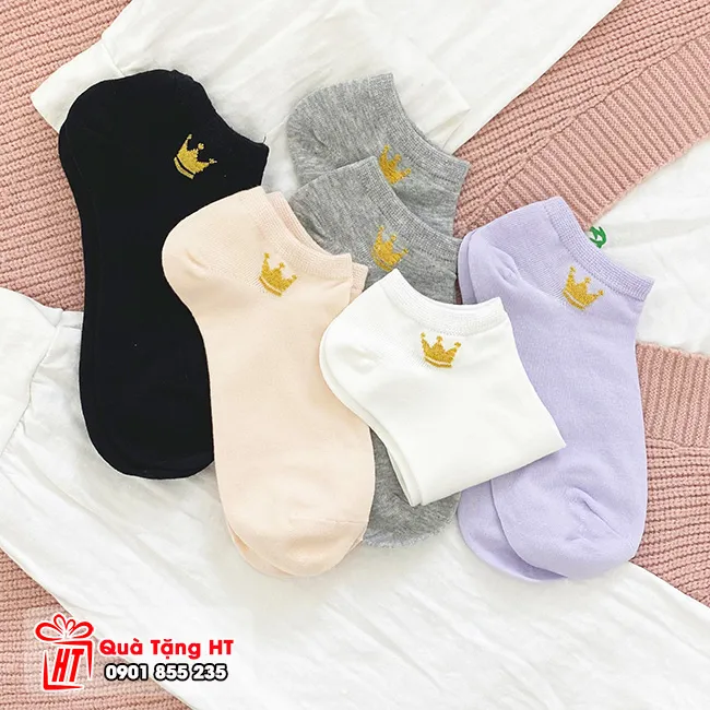 Những đôi tất họa tiết xinh xắn