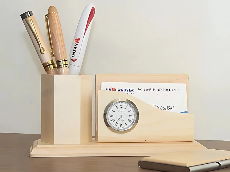 Đồ lưu niệm khắc tên cá nhân hóa bằng gỗ