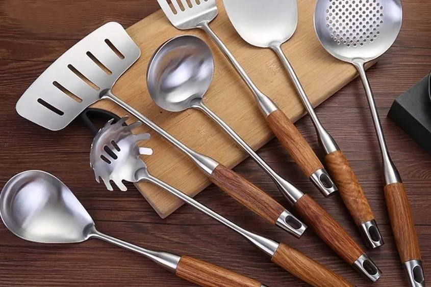 Bộ dụng cụ bếp tiện ích tặng cô giáo đảm đang