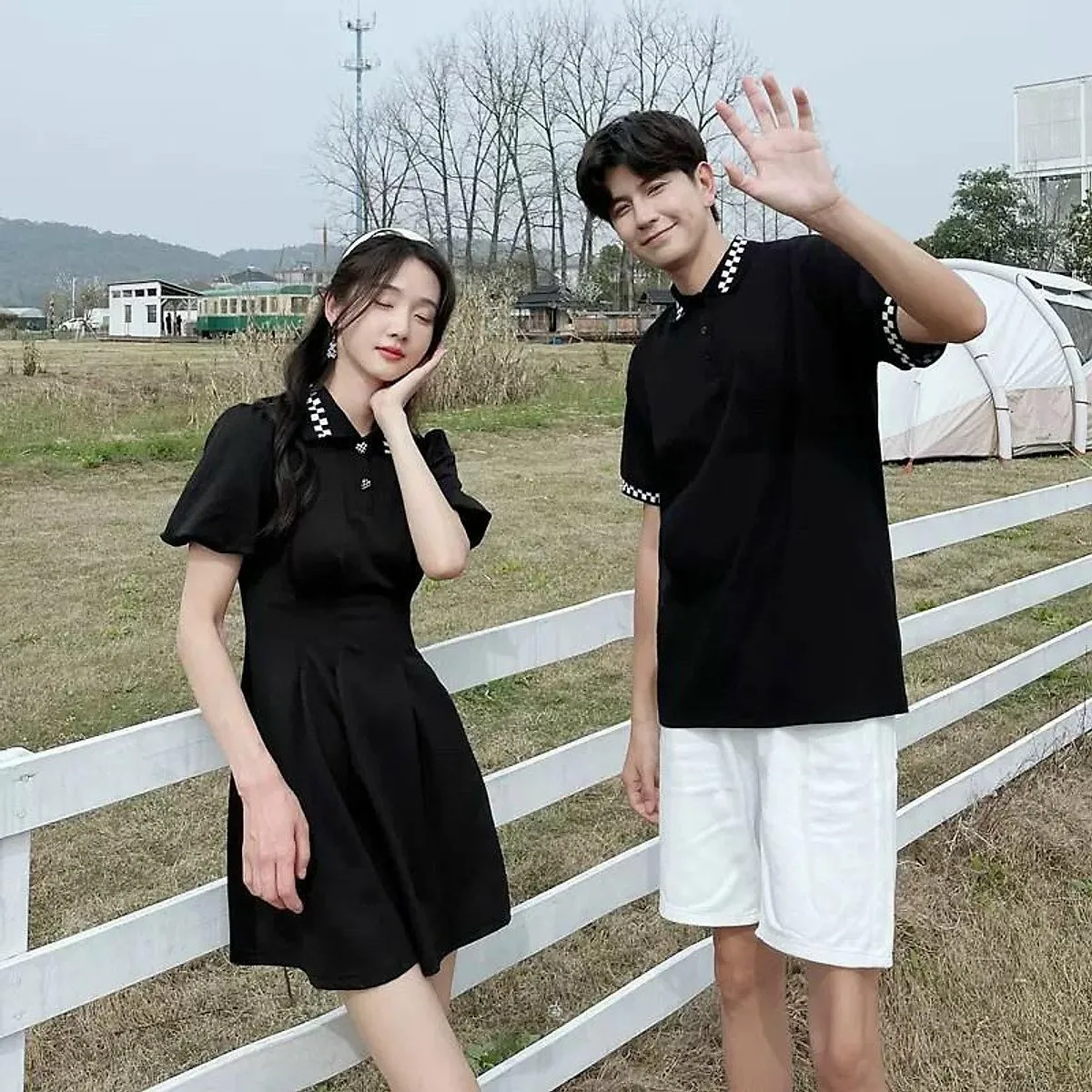 Set đồ đôi đánh dấu chủ quyền đầy tinh tế