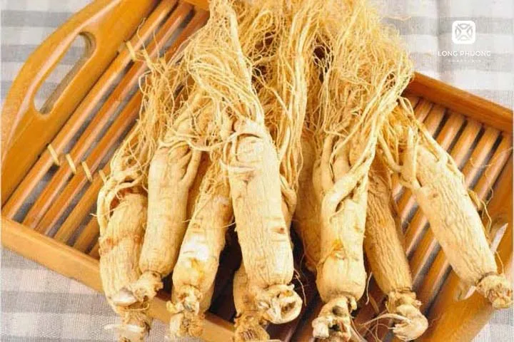 Nhân sâm cao cấp bồi bổ sức khỏe cho ông bà