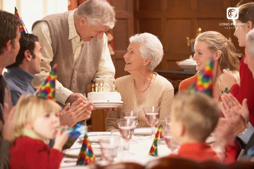 Lời chúc ý nghĩa đi kèm quà tặng sinh nhật