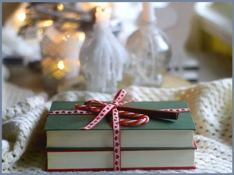 Gợi ý chọn sách làm quà tặng sinh nhật ý nghĩa cho bạn gái