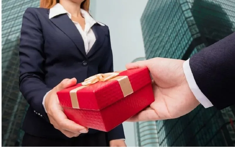 Giải pháp quà tặng Tết chuyên nghiệp dành cho đối tác doanh nghiệp