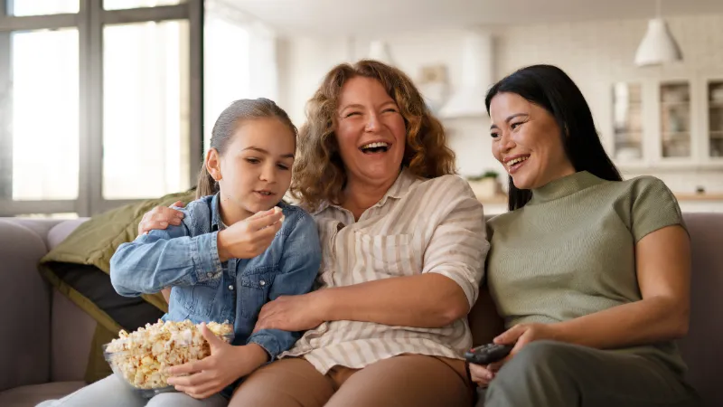 Tạo kỷ niệm đẹp bằng một buổi đi xem phim cùng mẹ