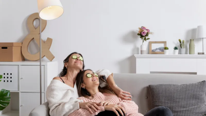 Khoảnh khắc thư giãn cùng mẹ trong ngày sinh nhật