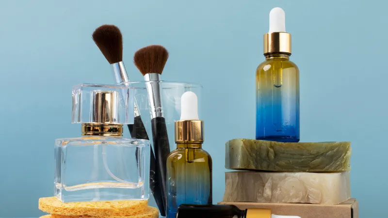 Mỹ phẩm chăm sóc da cho mẹ 60 tuổi