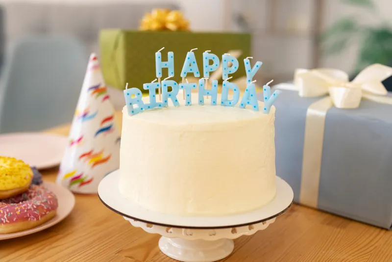 Bánh kem handmade được tự tay làm tặng sinh nhật đầy ý nghĩa.