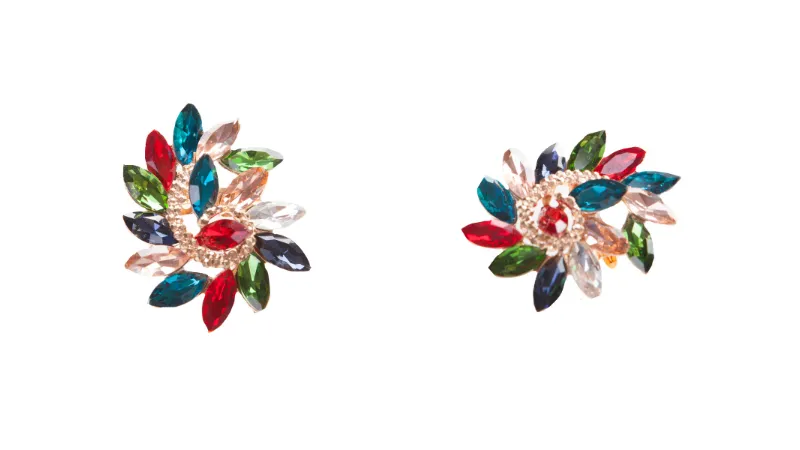 Trâm cài áo đính đá sang trọng tặng chị