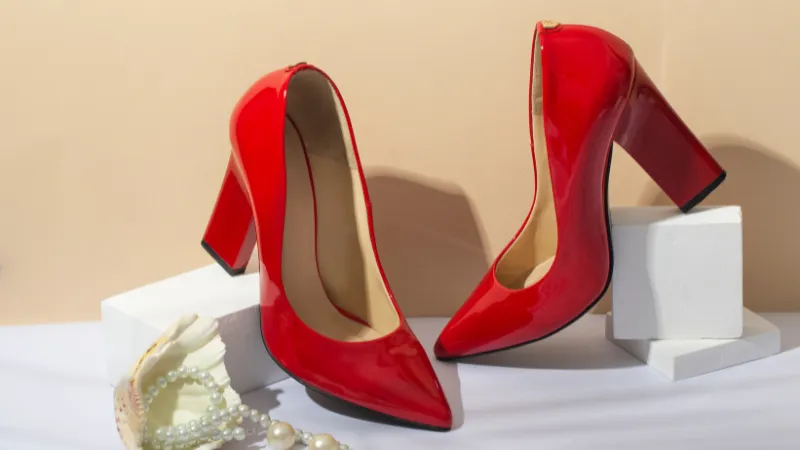 Đôi giày thời trang bền đẹp tặng chị gái