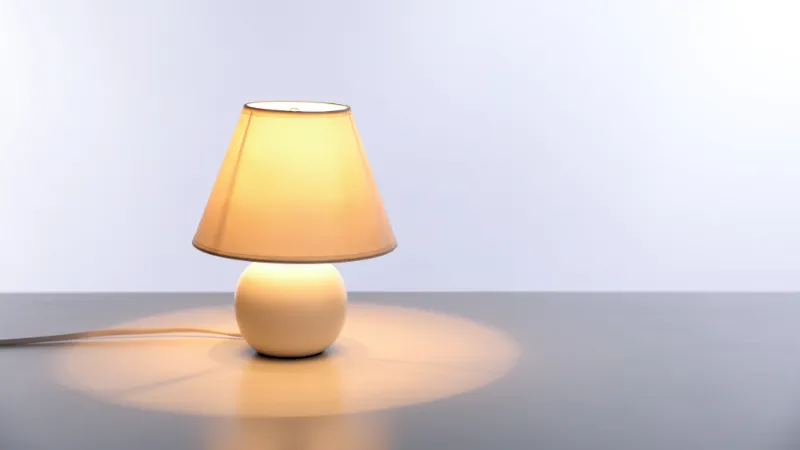 Đèn ngủ thiết kế đẹp sáng sáng ấm cúng