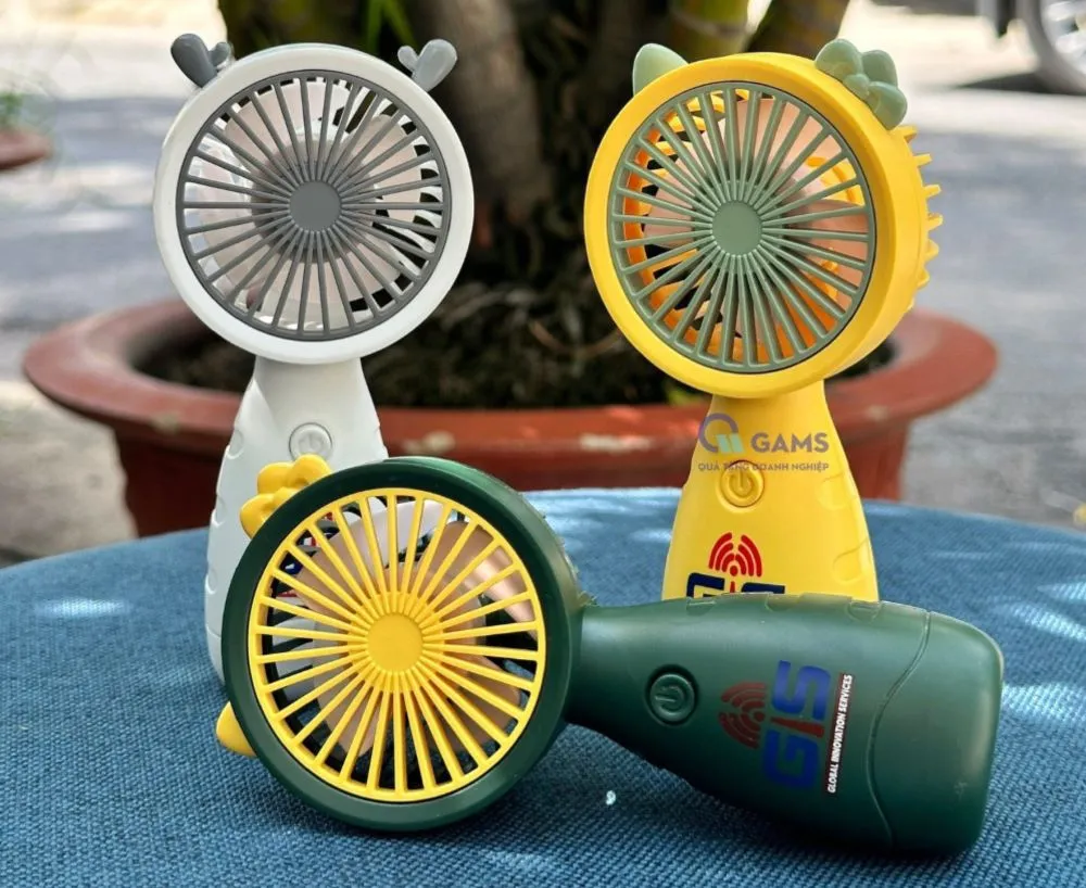 Quạt cầm tay mini in logo dùng pin