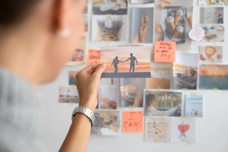 Ảnh chụp ghi lại kỷ niệm giữa bạn và bạn gái