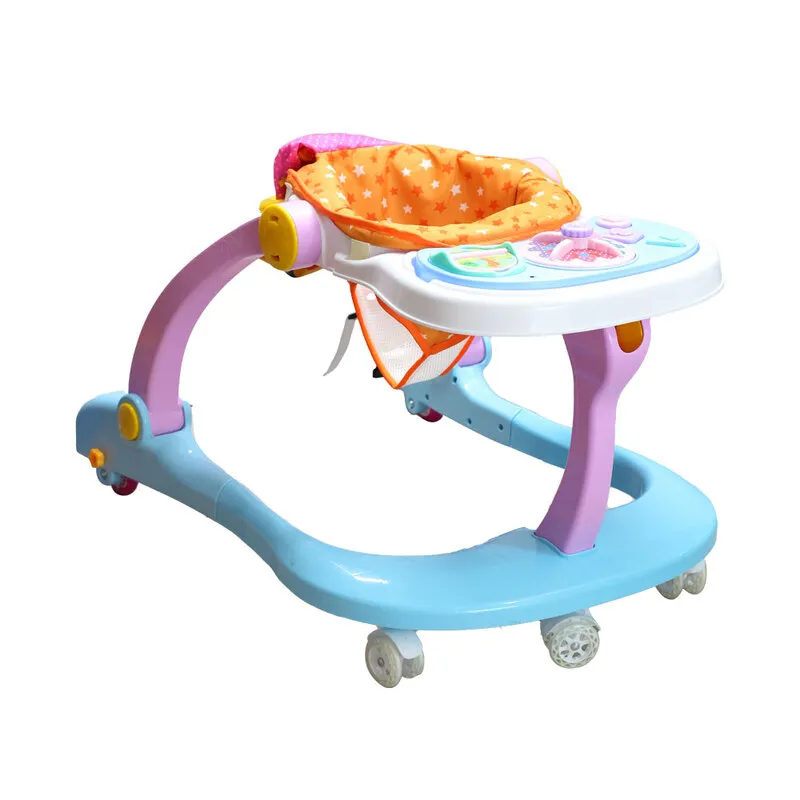 Xe tập đi an toàn cho bé gái làm quà sinh nhật