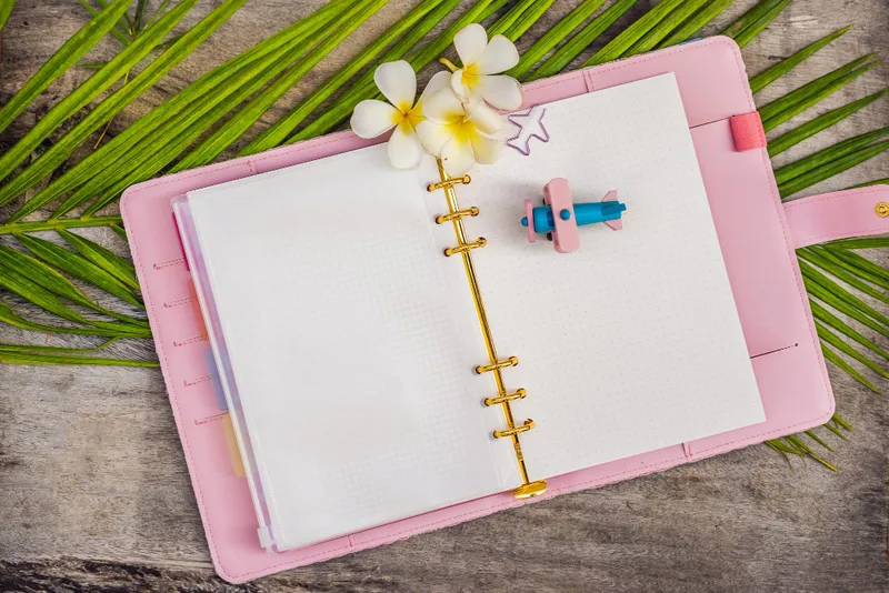 Sổ tay làm quà sinh nhật cho bé gái 11 đến 16 tuổi