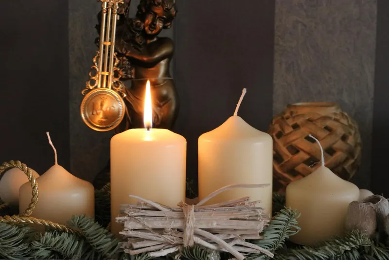 Quà Noel cho nhân viên – nến thơm trang trí Giáng sinh