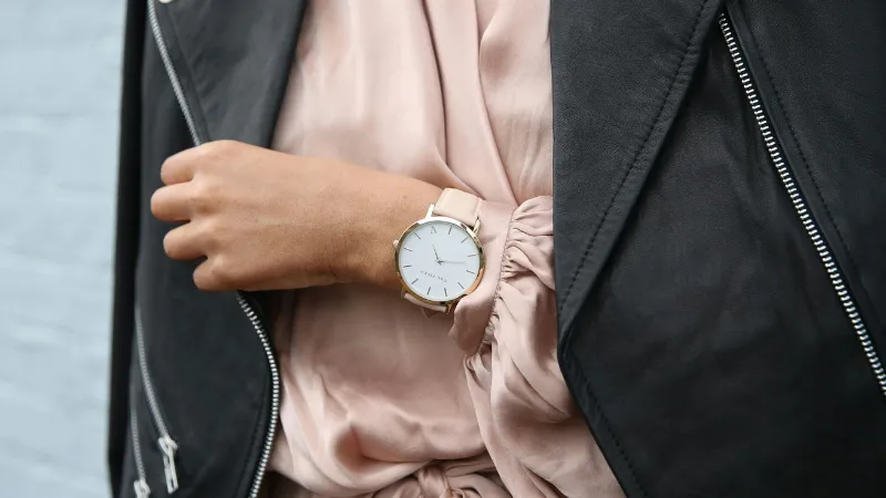 Đồng hồ đeo tay nữ