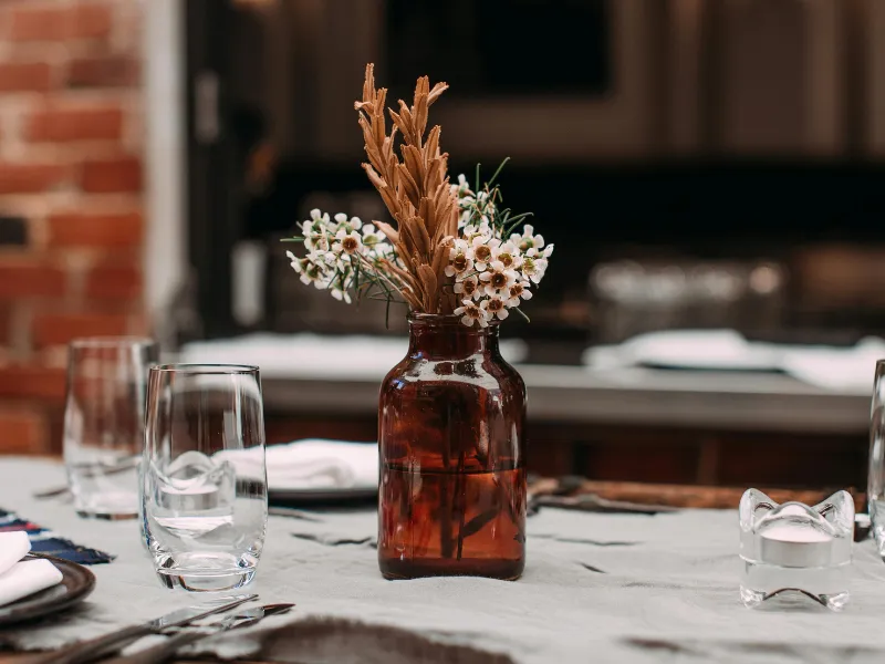 Lọ hoa khô thủ công trang trí phong cách tối giản