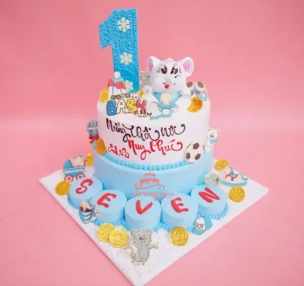 Bánh kem thôi nôi cho bé trai tuổi Mão với hình con mèo 3D dễ thương