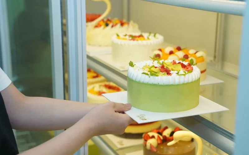 Bánh sinh nhật đa dạng kích thước tại hệ thống FATAGI năm 2026