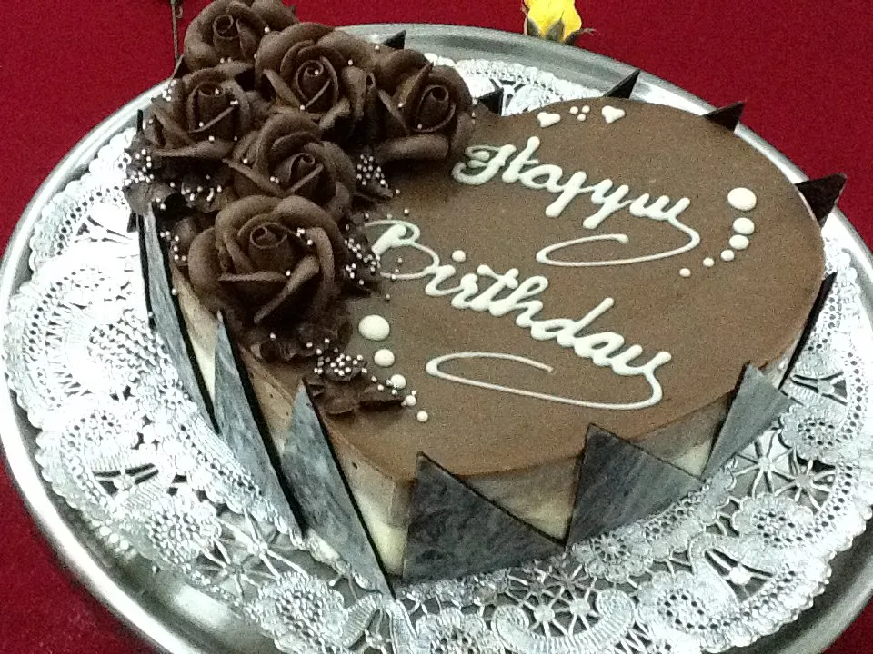 Mẫu Mousse chocolate tối giản cho tiệc tối