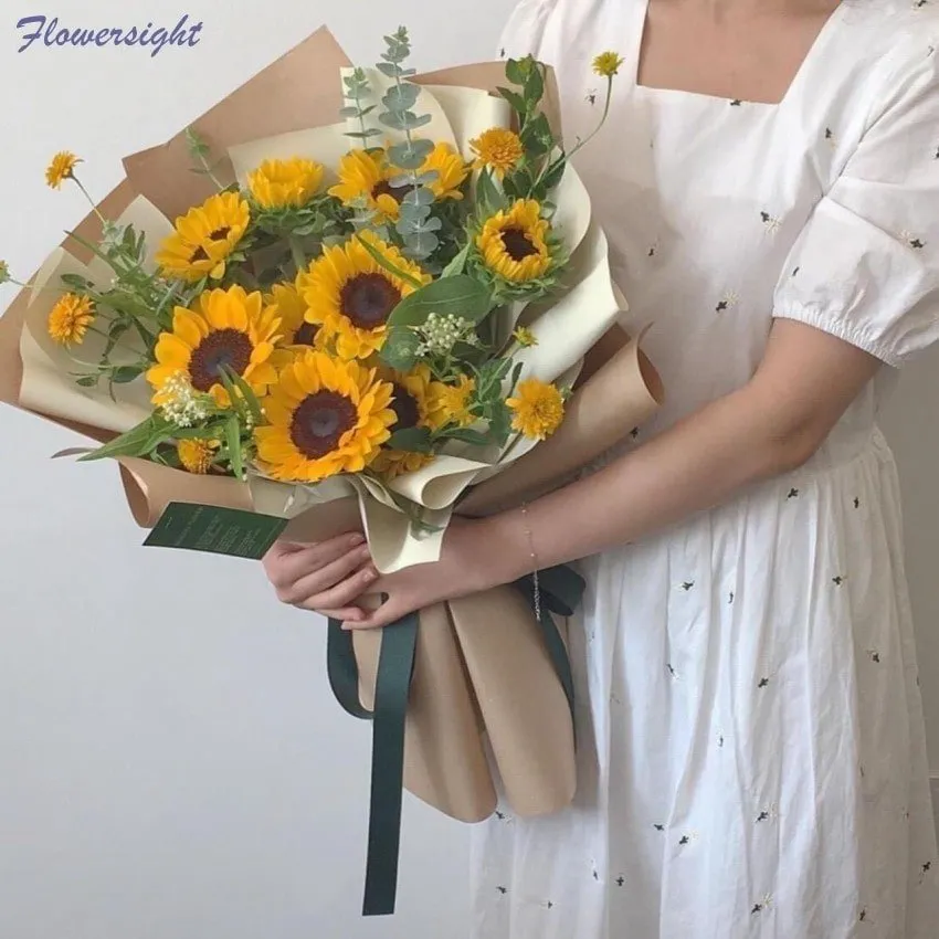 Hoa hướng dương rạng rỡ tặng vợ dịp sinh nhật