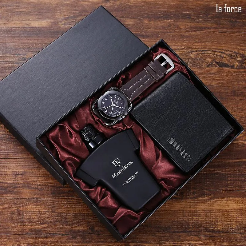 Cách tặng quà sinh nhật cho chồng thể hiện tình cảm chân thành