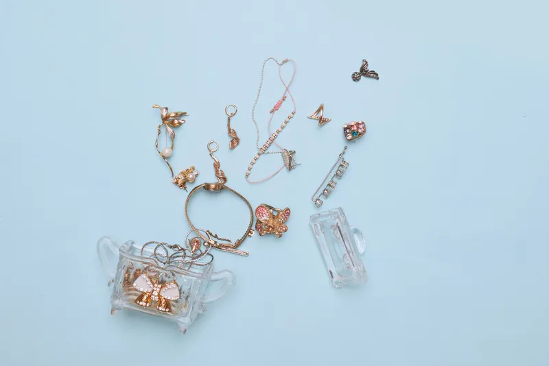 Trang sức làm quà tặng sinh nhật vợ sang trọng.