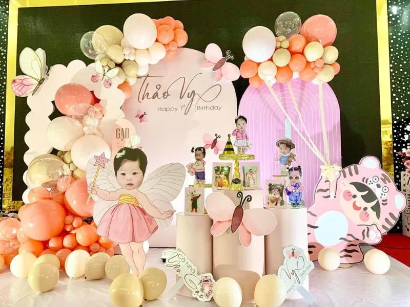 Trang trí sinh nhật cho bé gái đa back giá 4tr5