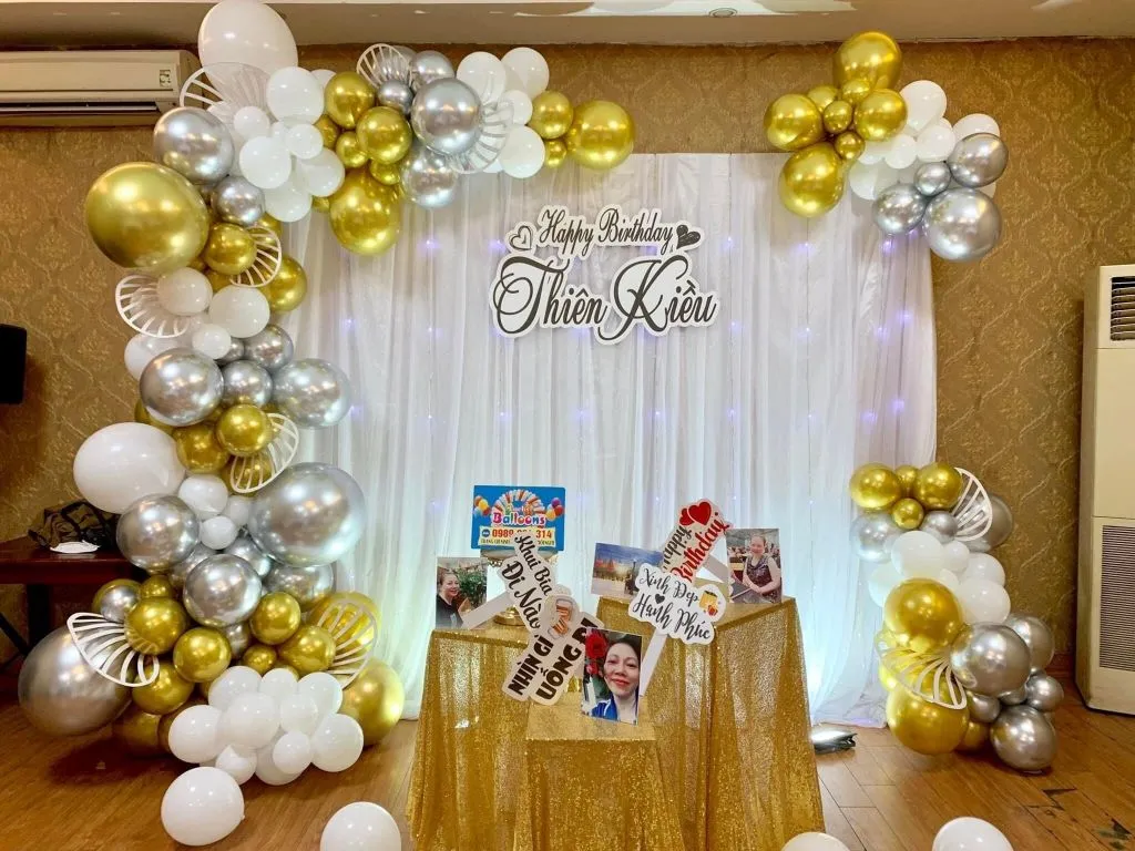 Trang trí sinh nhật cho chị Thiên Kiều giá 1tr5