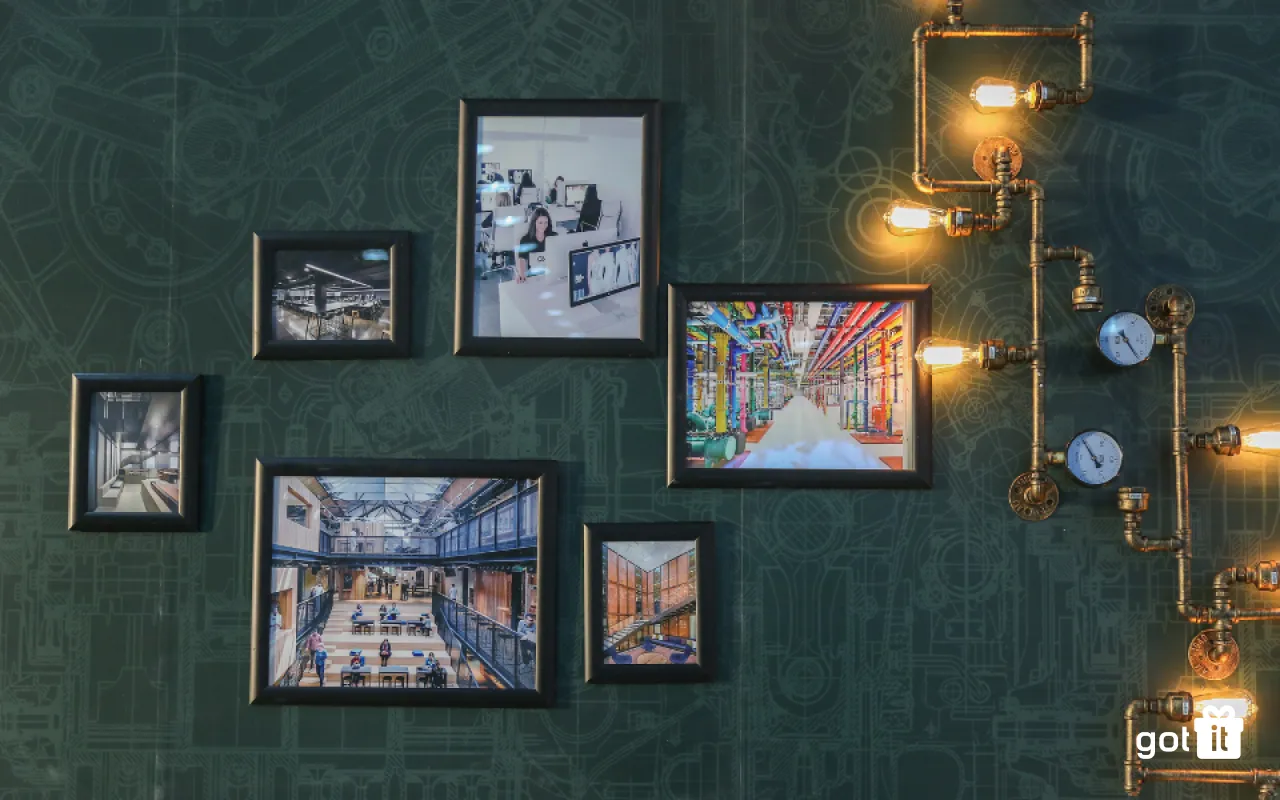 Tranh treo tường cho cửa hàng mới