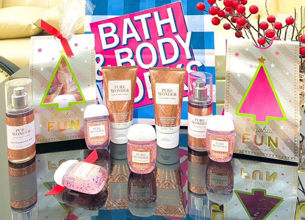 Bộ sản phẩm chăm sóc cơ thể hương thơm quyến rũ