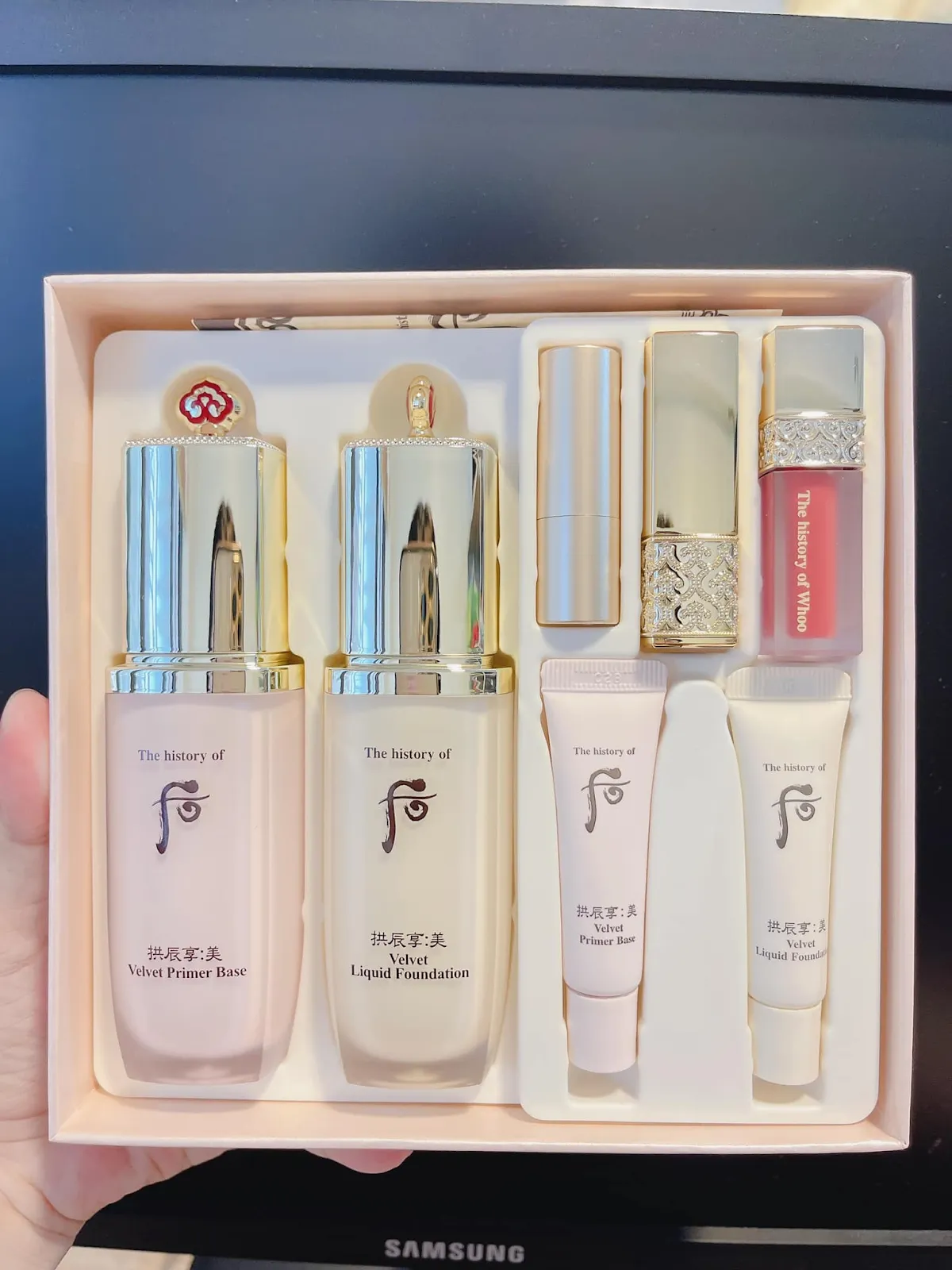 Bộ trang điểm cao cấp giúp phái đẹp thêm tự tin