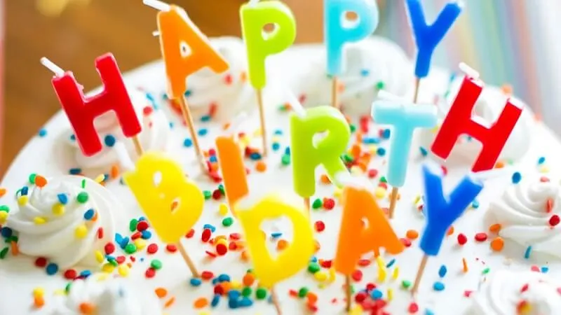 Hướng dẫn cách viết thiệp chúc mừng sinh nhật cho người yêu lãng mạn nhất 2026