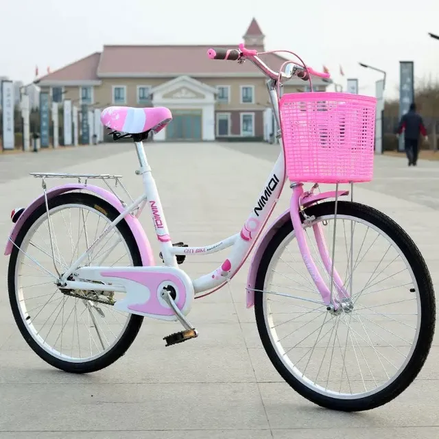 Xe đạp hồng cho học sinh nữ