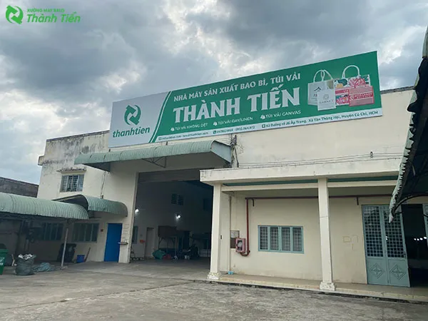 Nhà máy sản xuất balo quà tặng