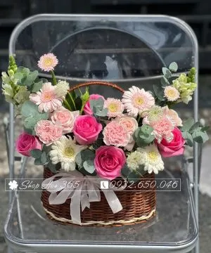 Lẵng hoa chúc mừng sinh nhật sếp tone tím thủy chung