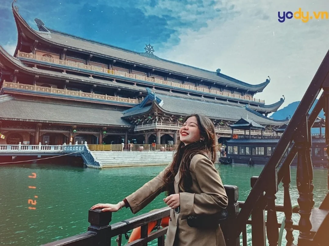 Ảnh minh họa chọn stt đi chùa cầu duyên để đăng