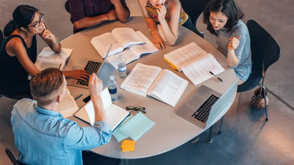 bai phat bieu loi chuc cong ty cuoi nam trong tiec tat nien doanh nghiep