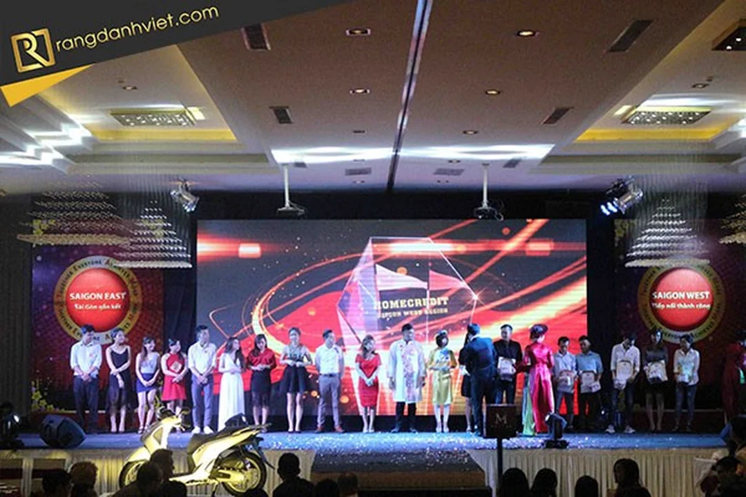 kịch bản tổ chức tiệc tất niên công ty