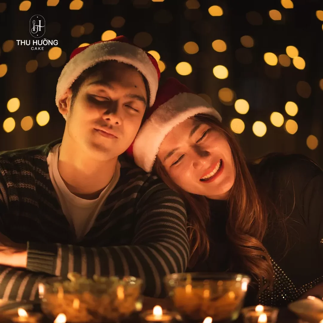 stt chúc sinh nhật người yêu ngắn gọn với bánh kem và hoa stt chúc sinh nhật người yêu ngắn gọn với bánh kem và hoa
