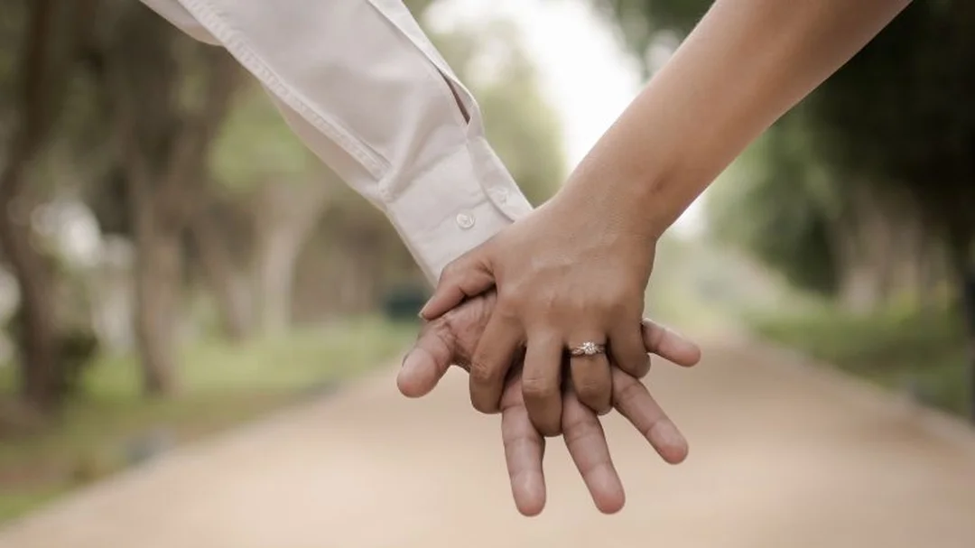 stt hay về vợ chồng con cái cho ảnh gia đình ấm áp stt hay về vợ chồng con cái cho ảnh gia đình ấm áp